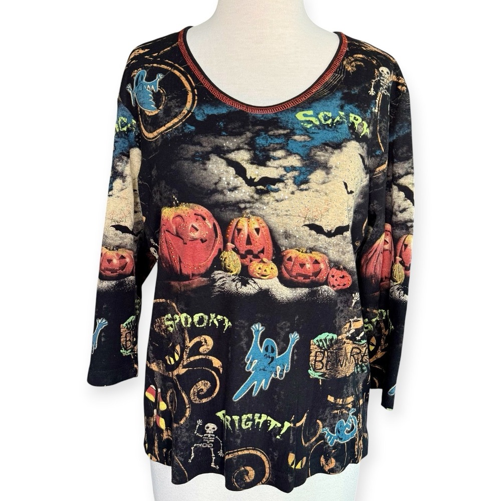 Vintage Halloween Shirt Pumpkins, Ghost and Skeletons Size Medium Cactus Bay